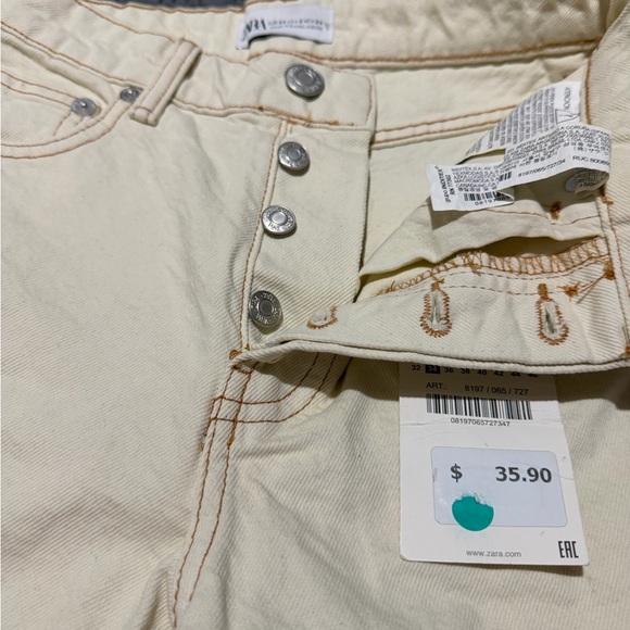 Zara Cream Jean Shorts - Picture 4 of 6